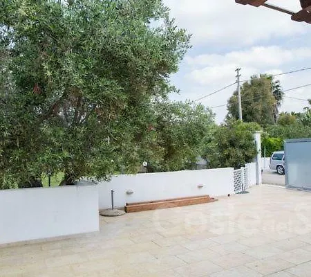 Lucia Holiday home