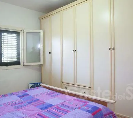 Lucia Holiday home